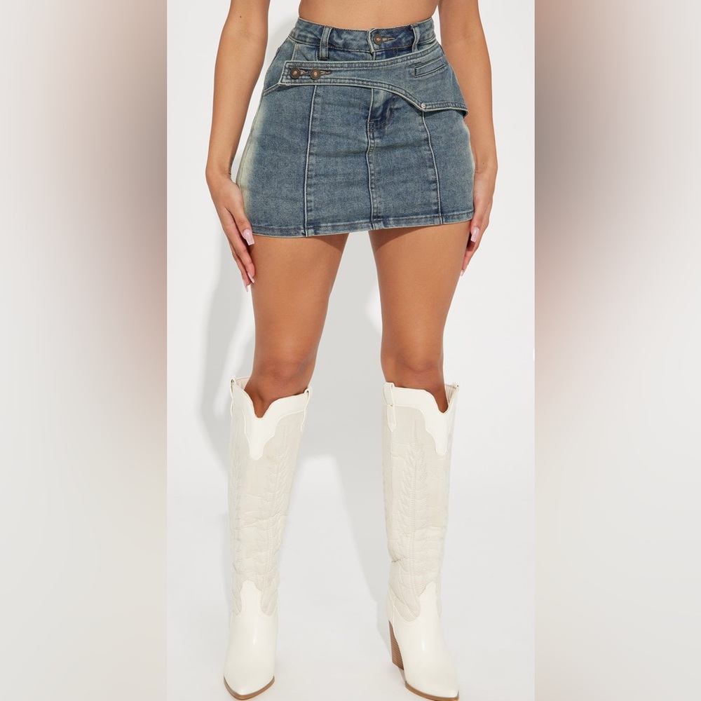 Fashion Nova Alura Tinted Denim Skort - Medium Wash